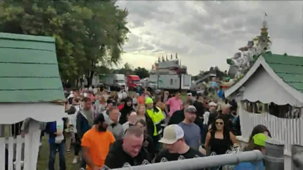 Thumbnail image for LIVE Dakota Country Fair Demolition Derby