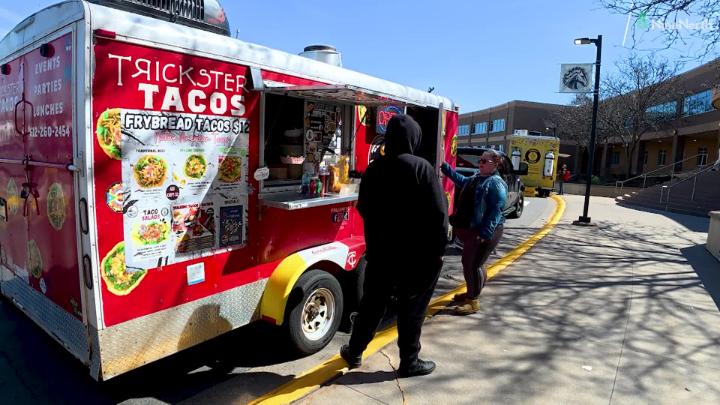 Thumbnail image for Mounds View Public Schools Student Honoring Pow Wow