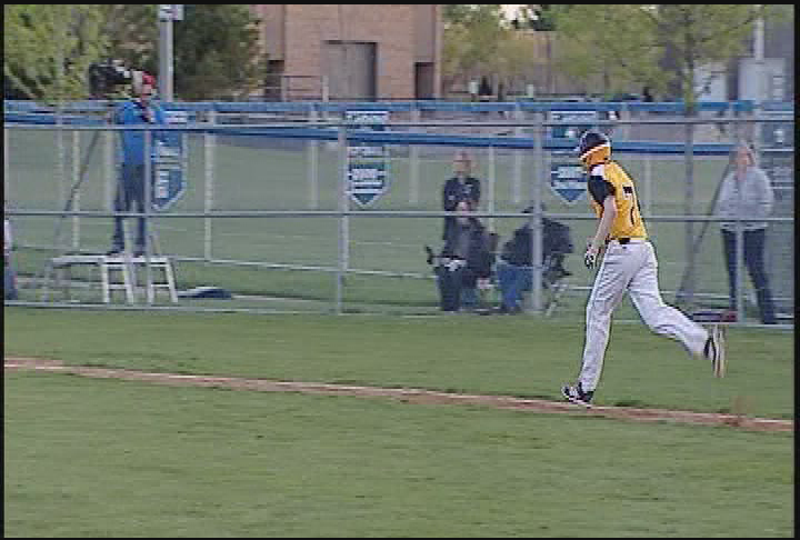 Thumbnail image for Baseball St. Anthony v. De La Salle 5.8.15